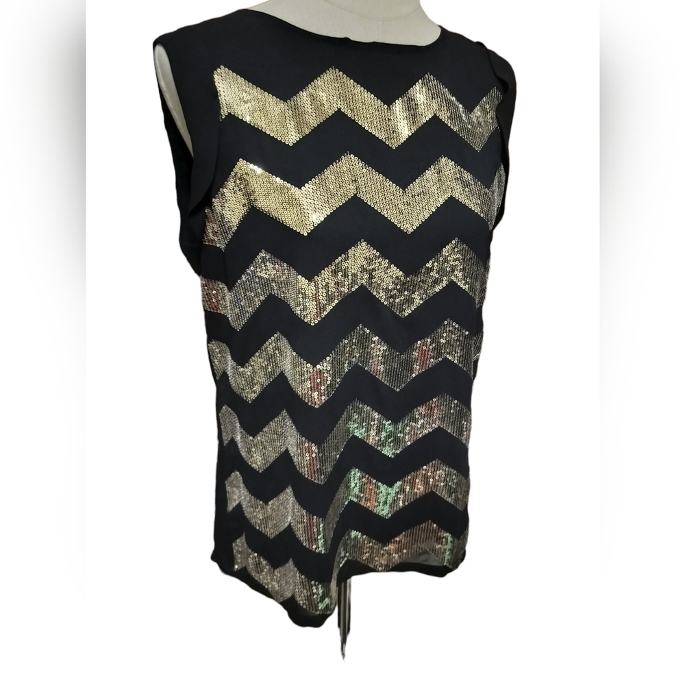 2415)Vince Camuto Black  Gold Sequins Chevron Sleeveless Tank Size Medium
